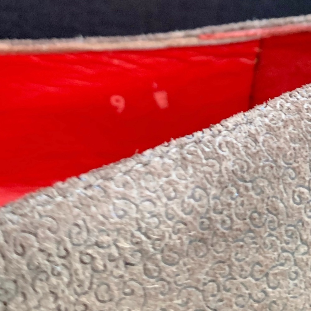 ☃️ AMALFI Italian made ELEGANT SUEDE 9 SEE SIZE. Like new - Picture 6 of 9